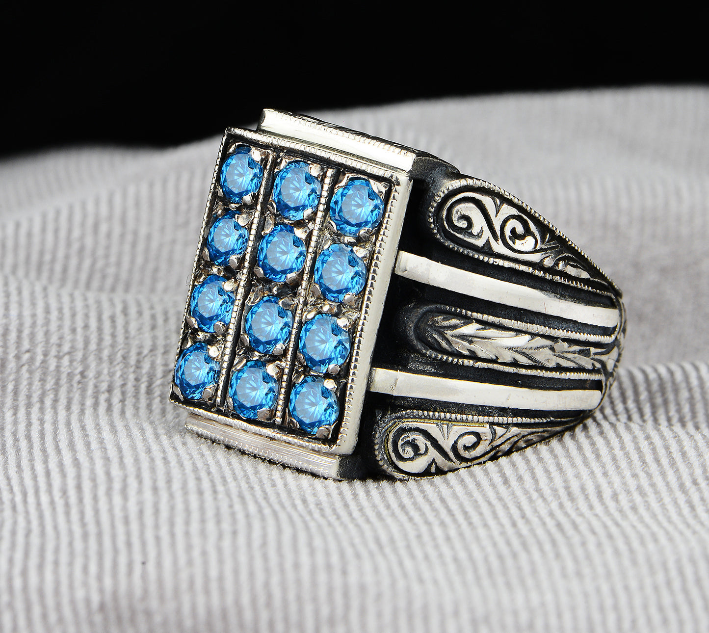 Men Engraved Micro Aquamarine Stone Ring