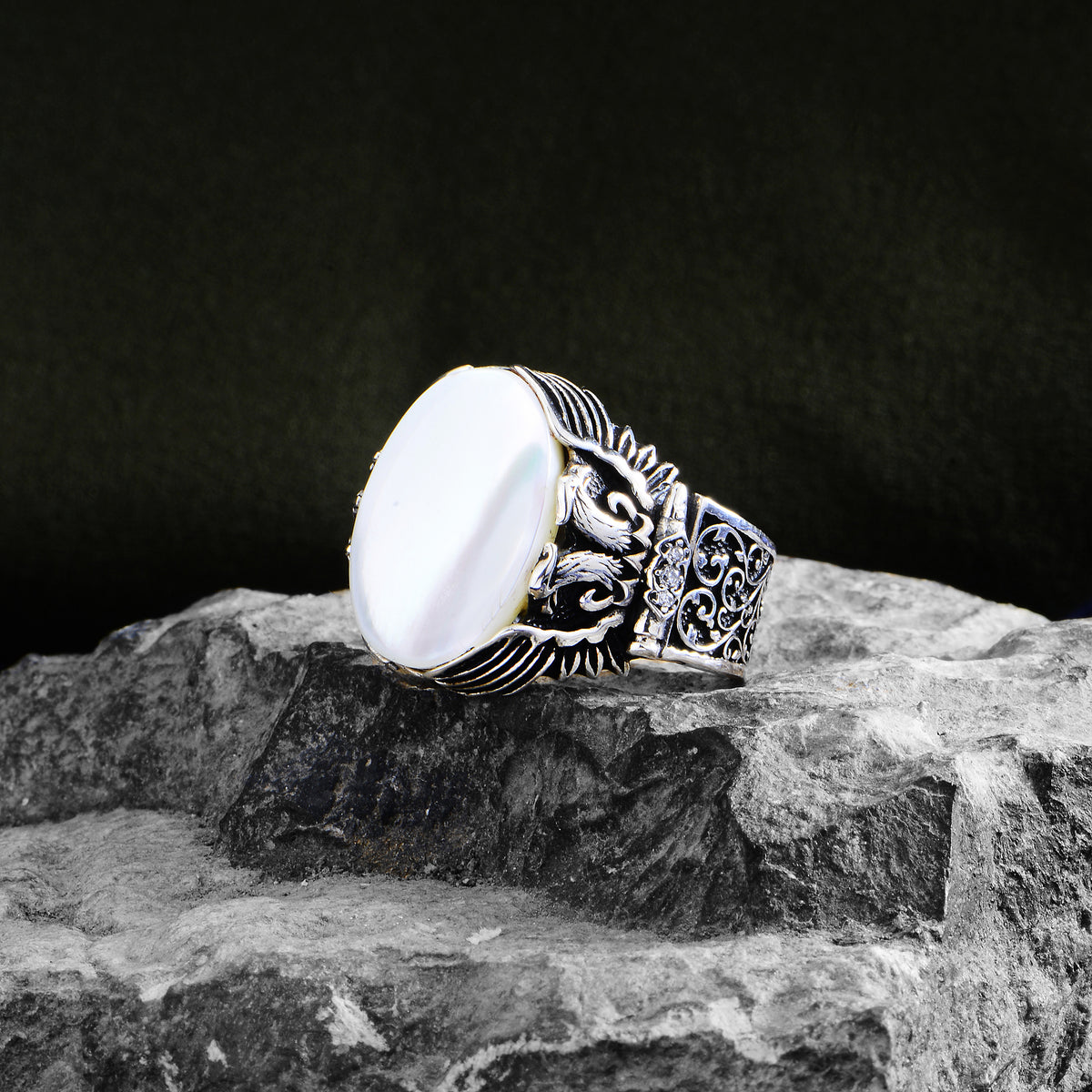 Silberner handgefertigter Adler-Perlmuttring