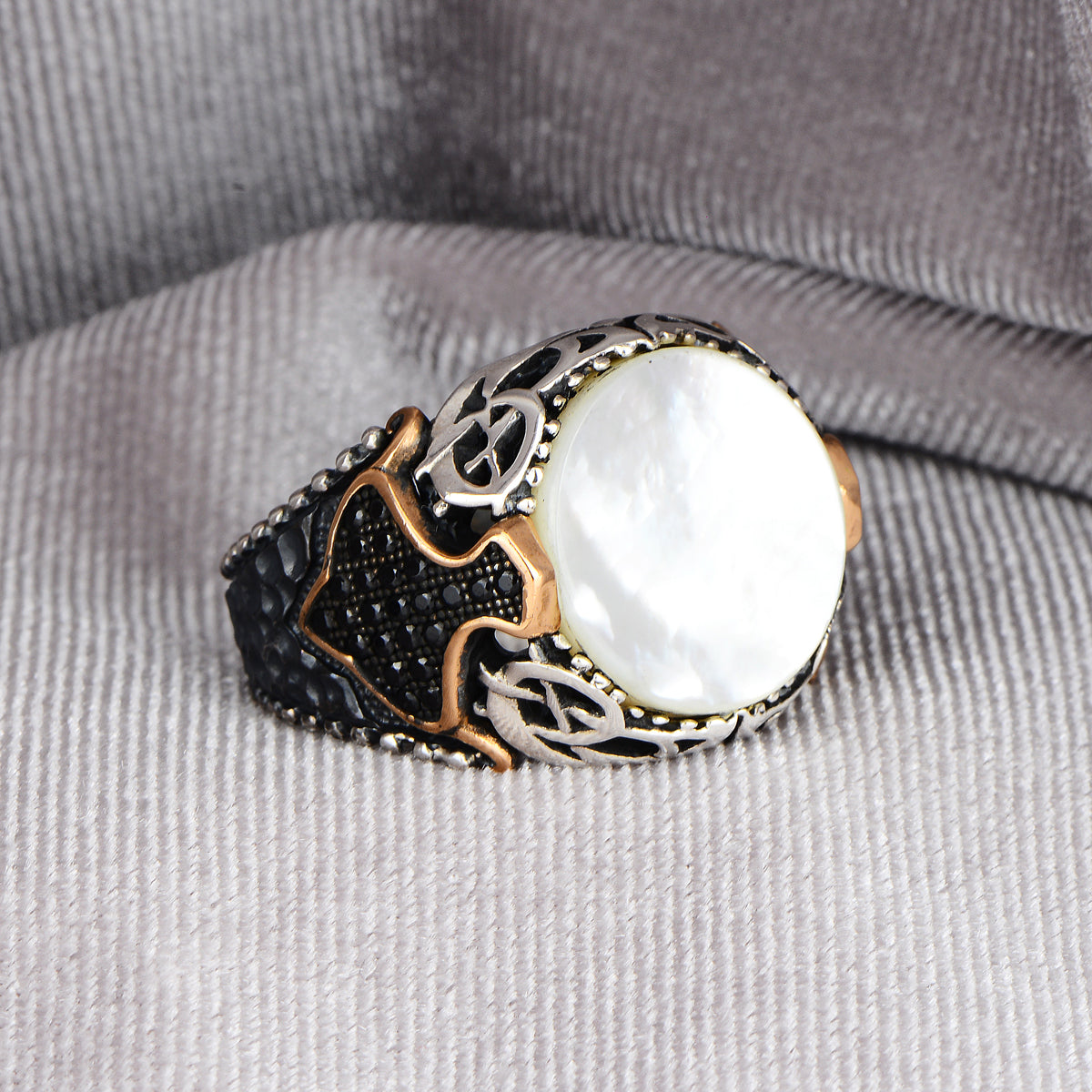 Silver Handmade Round Mother Of Pearl Ring