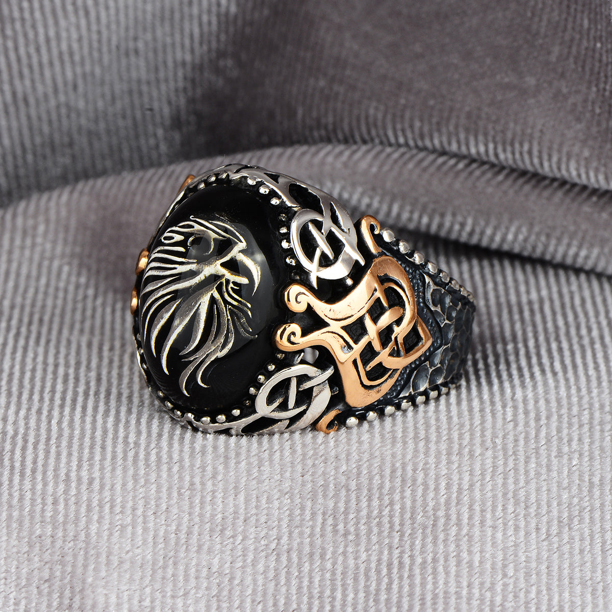 Anillo Águila con Piedra de Ónix y Plata