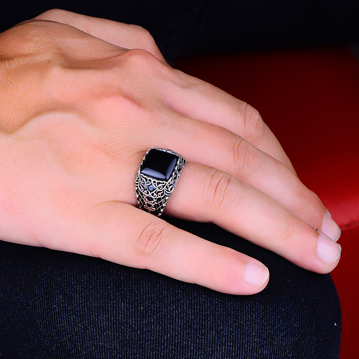 Anillo de plata con piedra de ónix cuadrado moderno