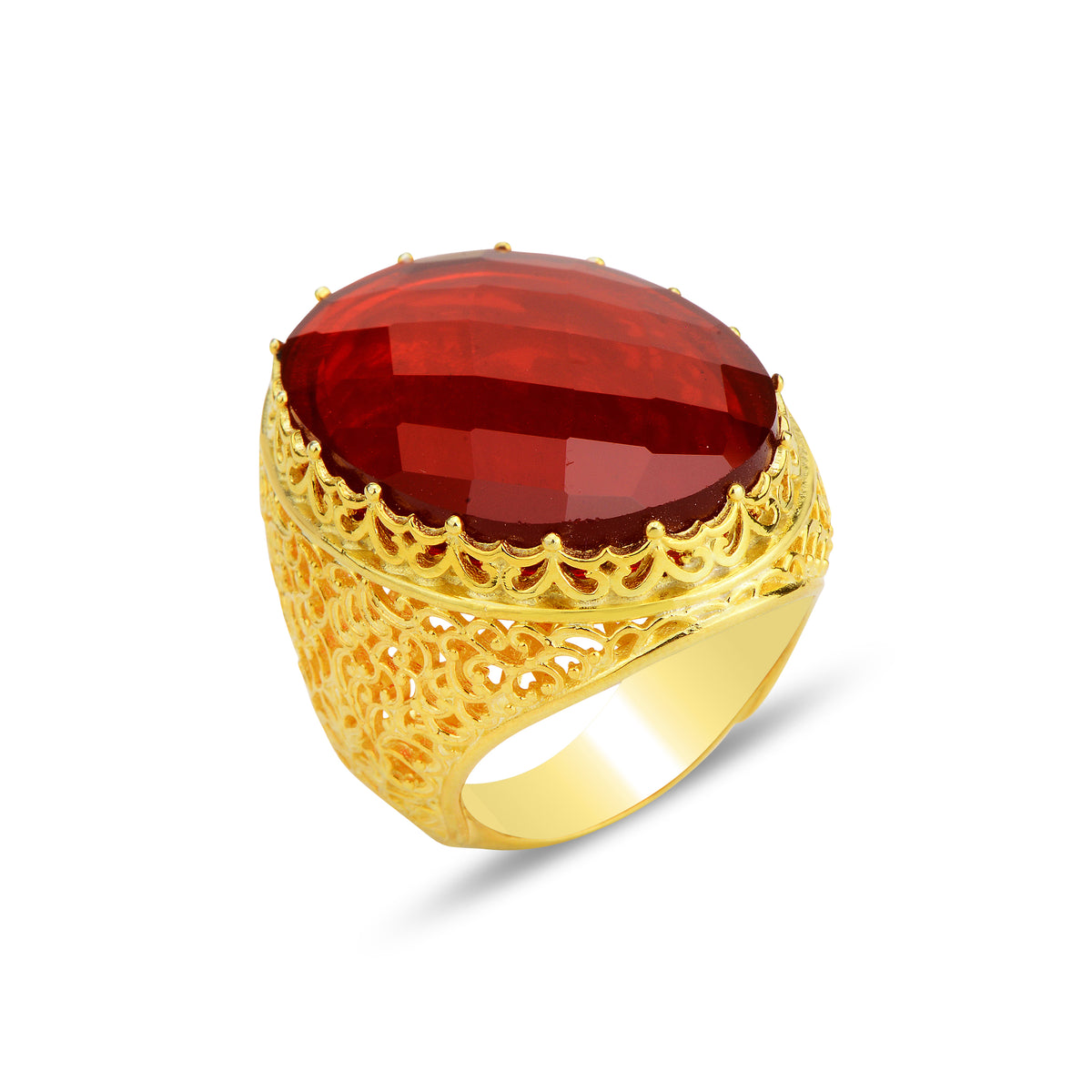 Anillo de hombre con piedra de rubí grande chapado en oro hecho a mano