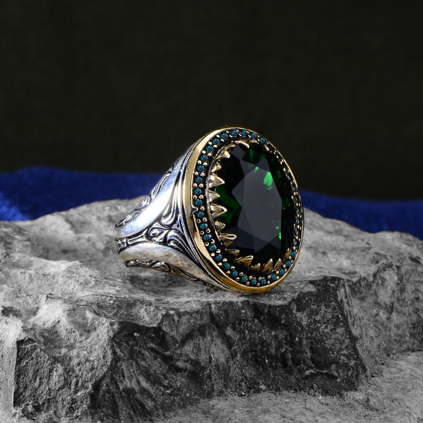 Men Handmade Silver Oval Green Stone Emerald Stone Ring