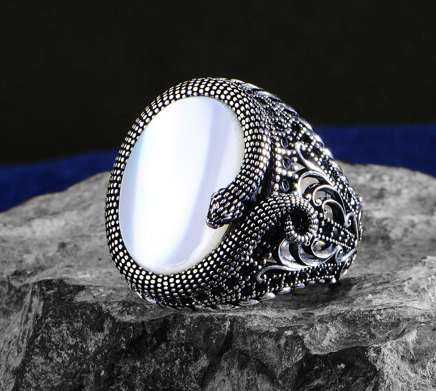 Men Silver Mother Of Pearl Gemstone Serpent Snake Model Ring