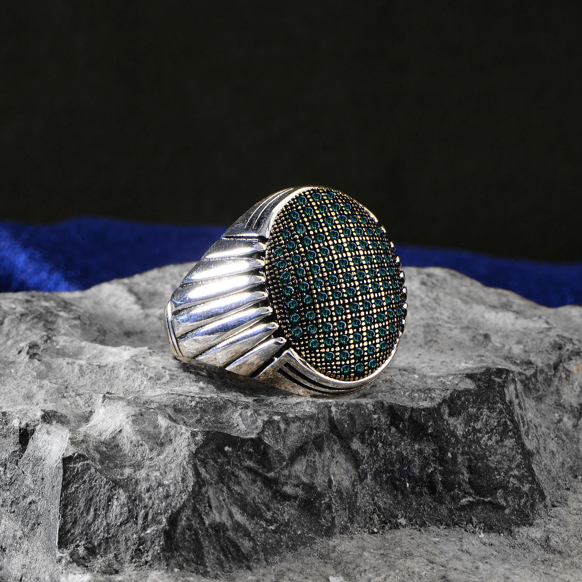 Men Handmade Micro Green Emerald Stone Ring
