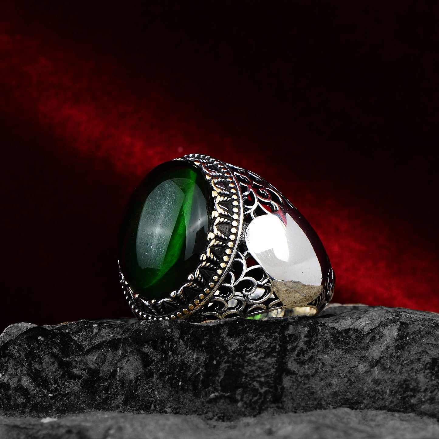 Silberner handgefertigter osmanischer Smaragdstein