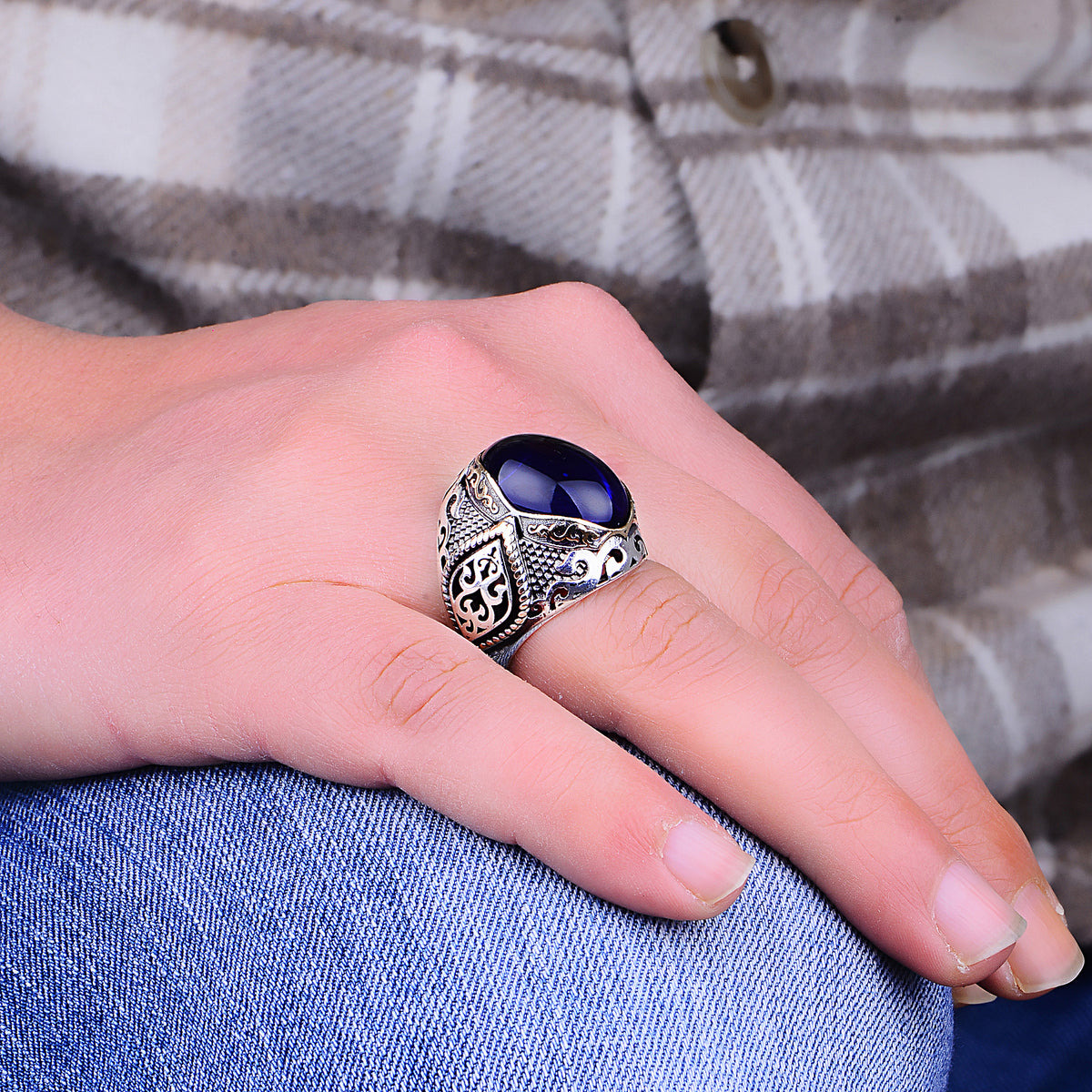 Silberner handgefertigter Saphir-Steinring im osmanischen Stil