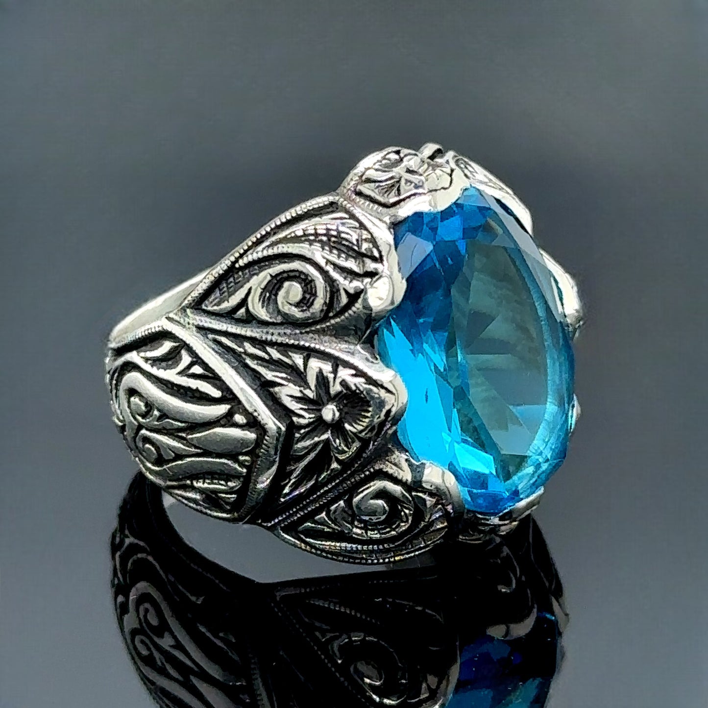 Men Silver Engraved Handmade Aquamarine Gemstone Ring