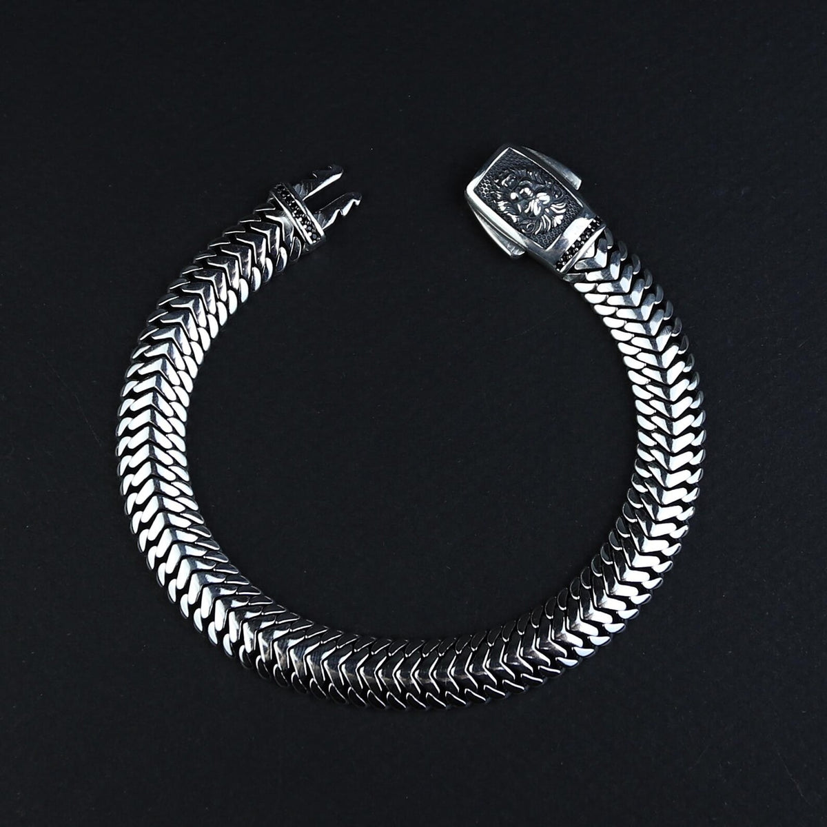 925 Sterling Silver 10MM Onyx Lion Chain Bracelet