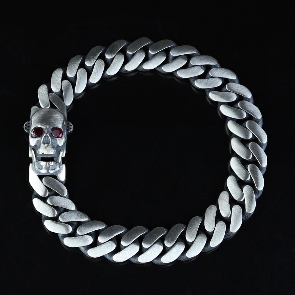 925 Sterling Silver 10MM Skull Ruby Eyes Skull Head Curb Chain