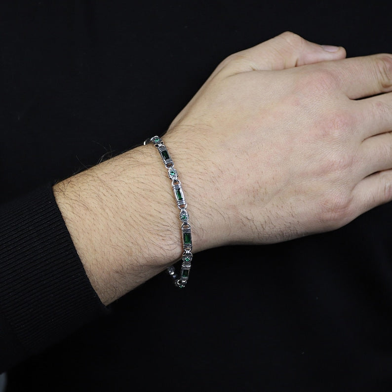 925 Silver Emerald Stone Engraved Link Chain Bracelet