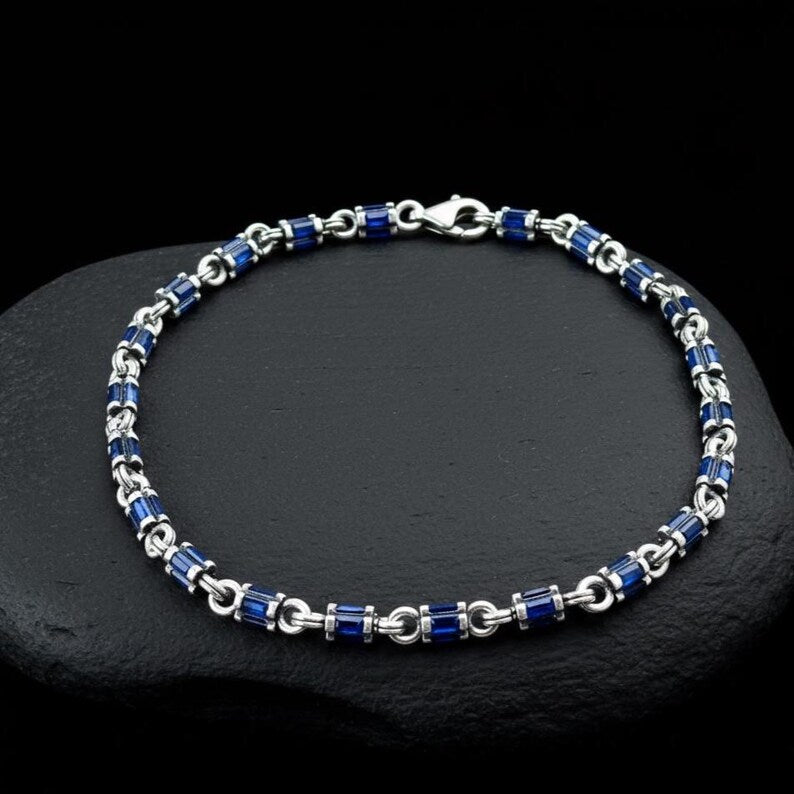 Handgefertigtes Herrenarmband mit Saphir-Gliederkette