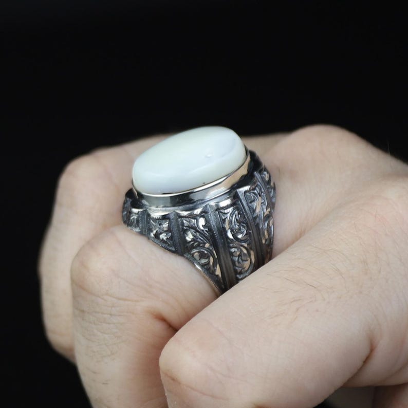 925 Silver Mother Of Pearl Signet Engraved Pearl Ring