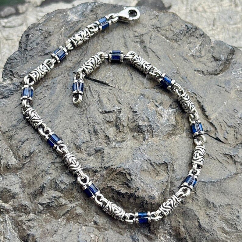 Handgefertigtes byzantinisches Armband für Herren mit Saphirgravur