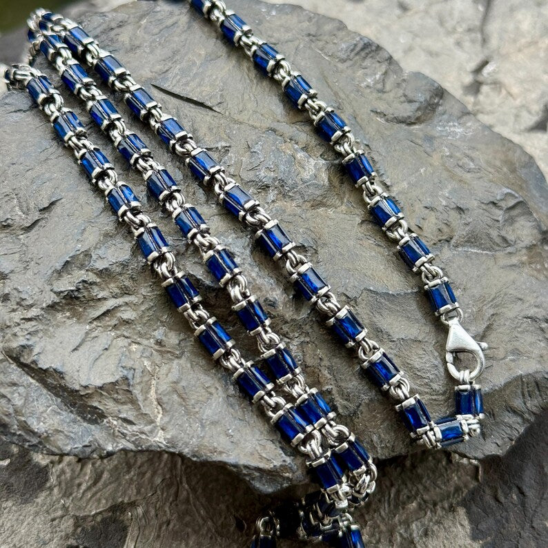 Collar de plata 925 hecho a mano para hombre con zafiro y cadena vintage.