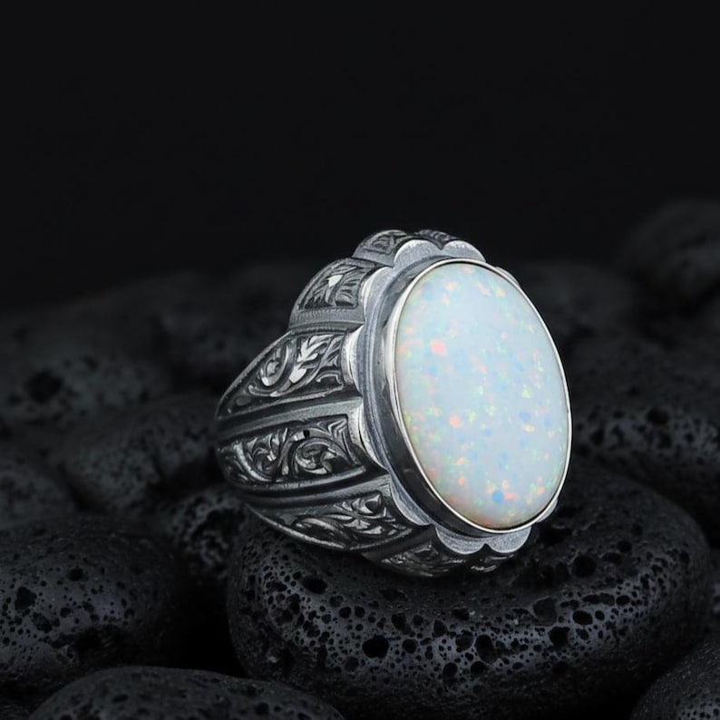 Anillo de plata de ley 925 hecho a mano con gema de ópalo blanco fuego para hombre