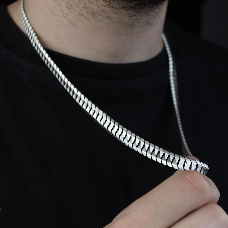 Men Elegant Heavy 10MM Curb Chain Gourmet Link Chain Necklace