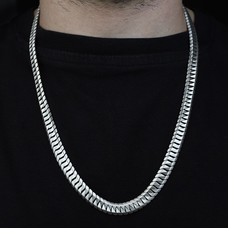 Men Elegant Heavy 10MM Curb Chain Gourmet Link Chain Necklace